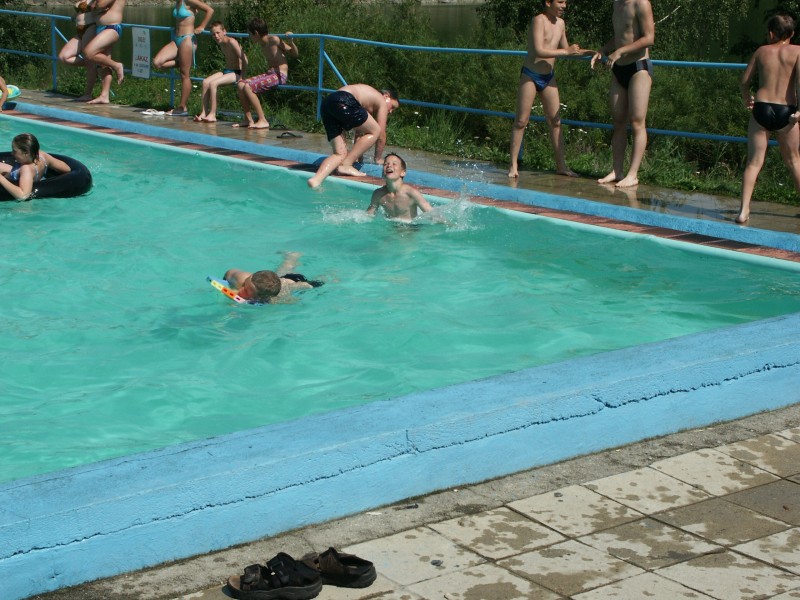 mb040730028.jpg